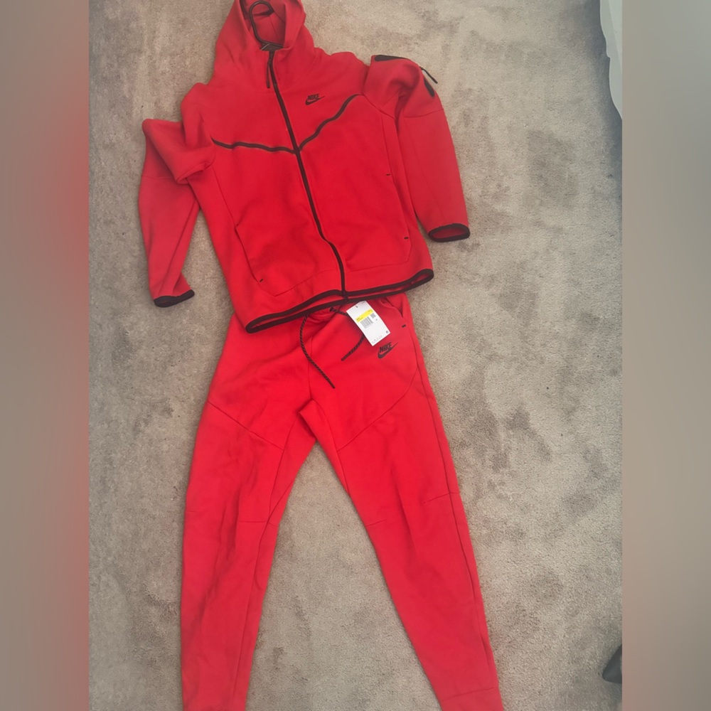 Nike TECH Red Athletic Set